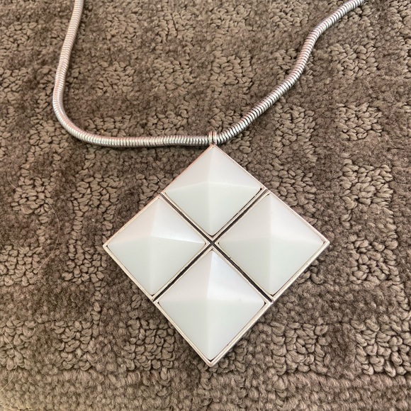 Tory Burch necklace - Picture 2 of 3